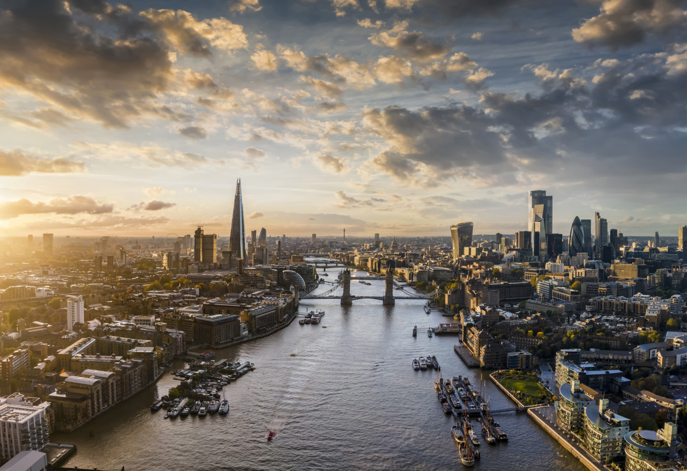 London Skyline Evening | Praxis