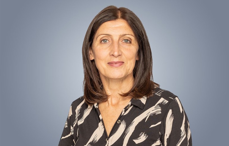 Nadine Mroch | Praxis