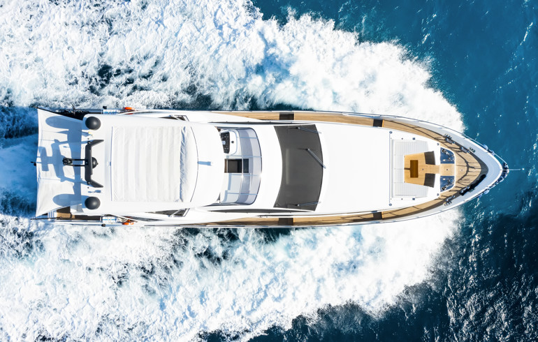 Yacht Underway | Praxis